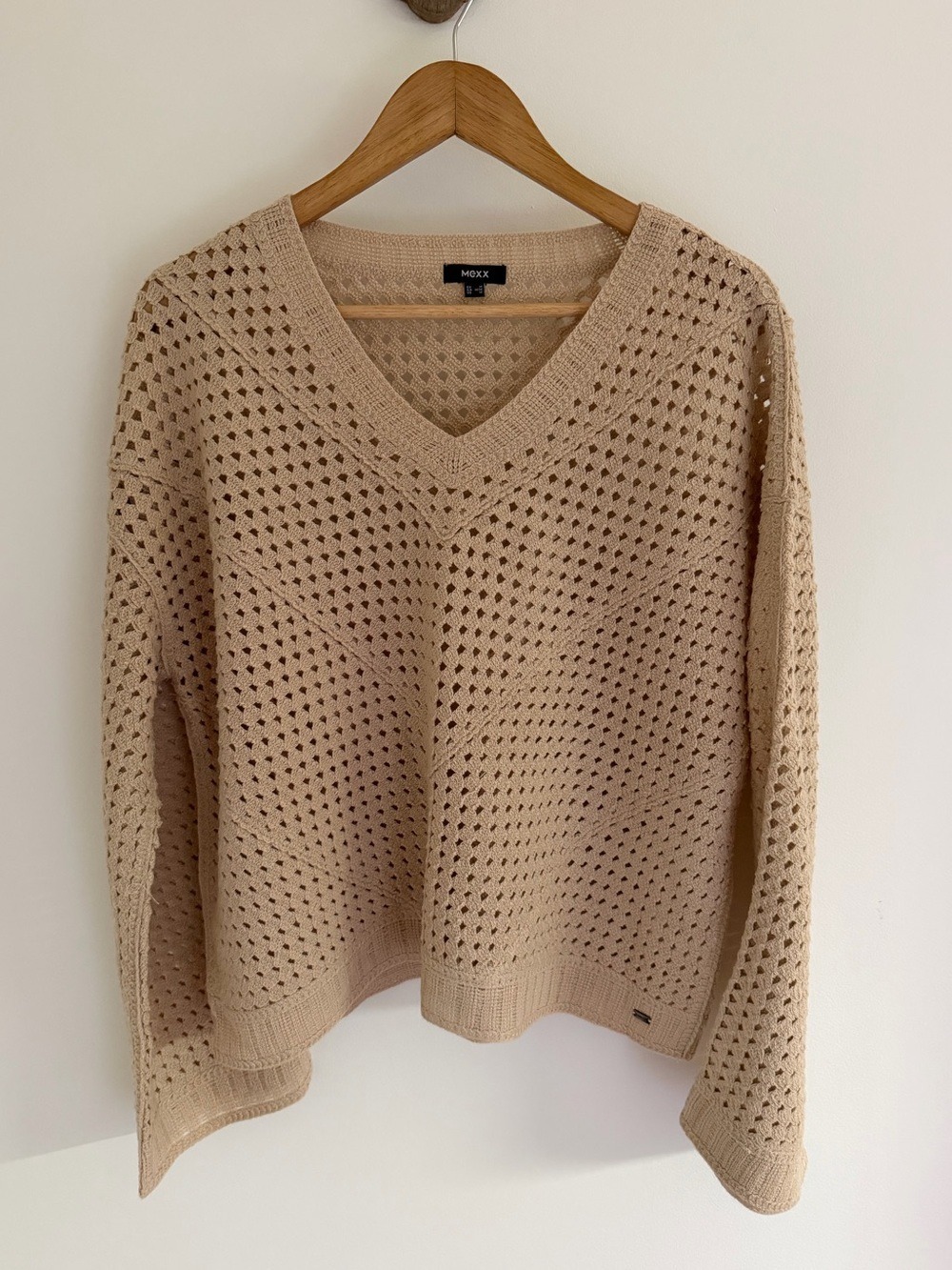 MEXX Beige Crochet Open Knit V-Neck Sweater M Boho Coastal